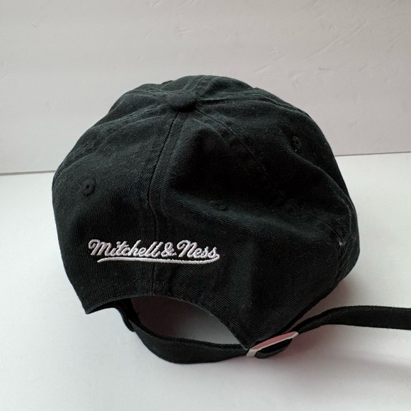 NWOT Mitchell & Ness MLB New York Yankees Skeleton Logo Hat - Picture 6 of 10